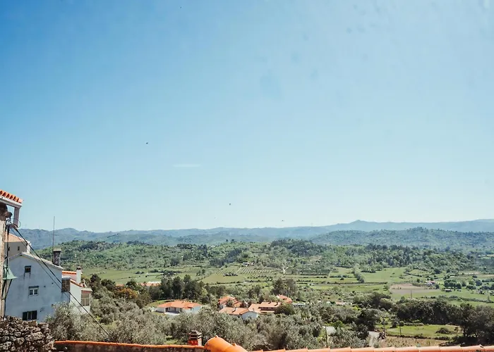 Casas De Bel-monte * Belmonte (Castelo Branco)